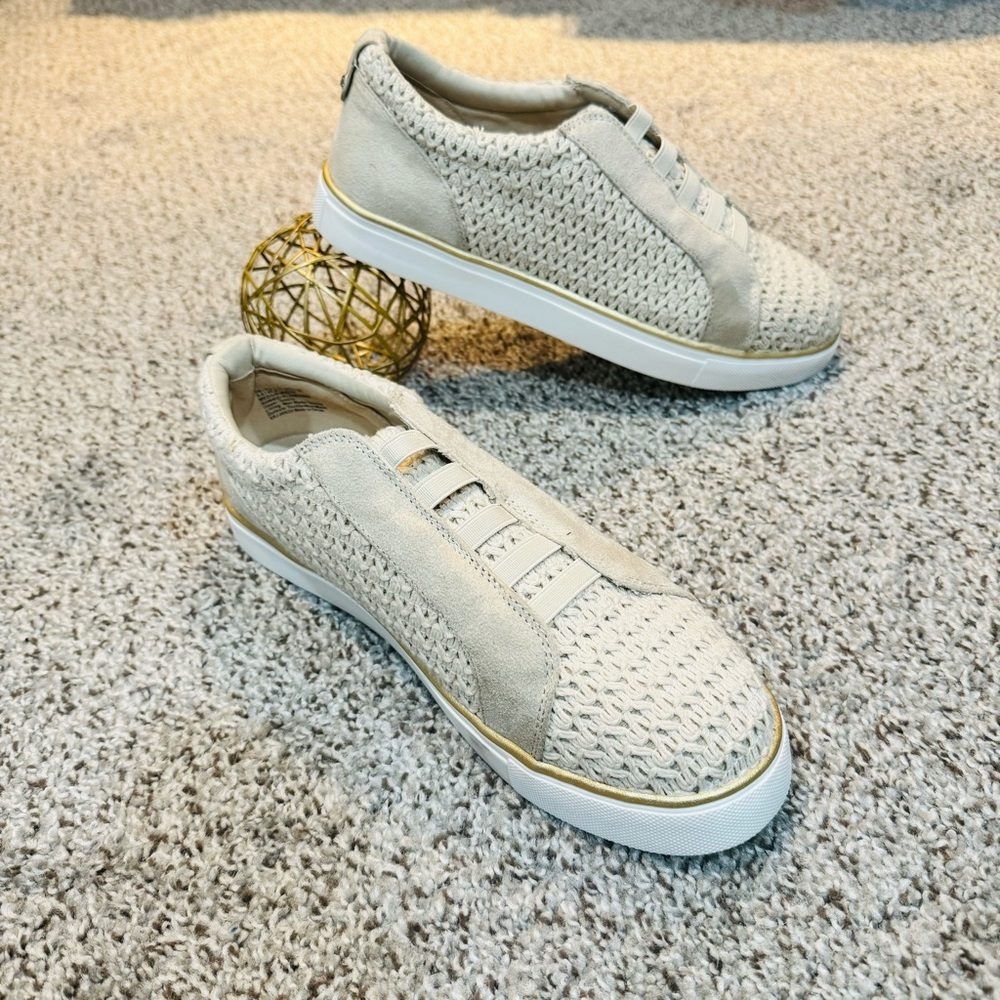 New Kenneth Cole Reaction Women’s Bonnie Sneakers Size 8.5